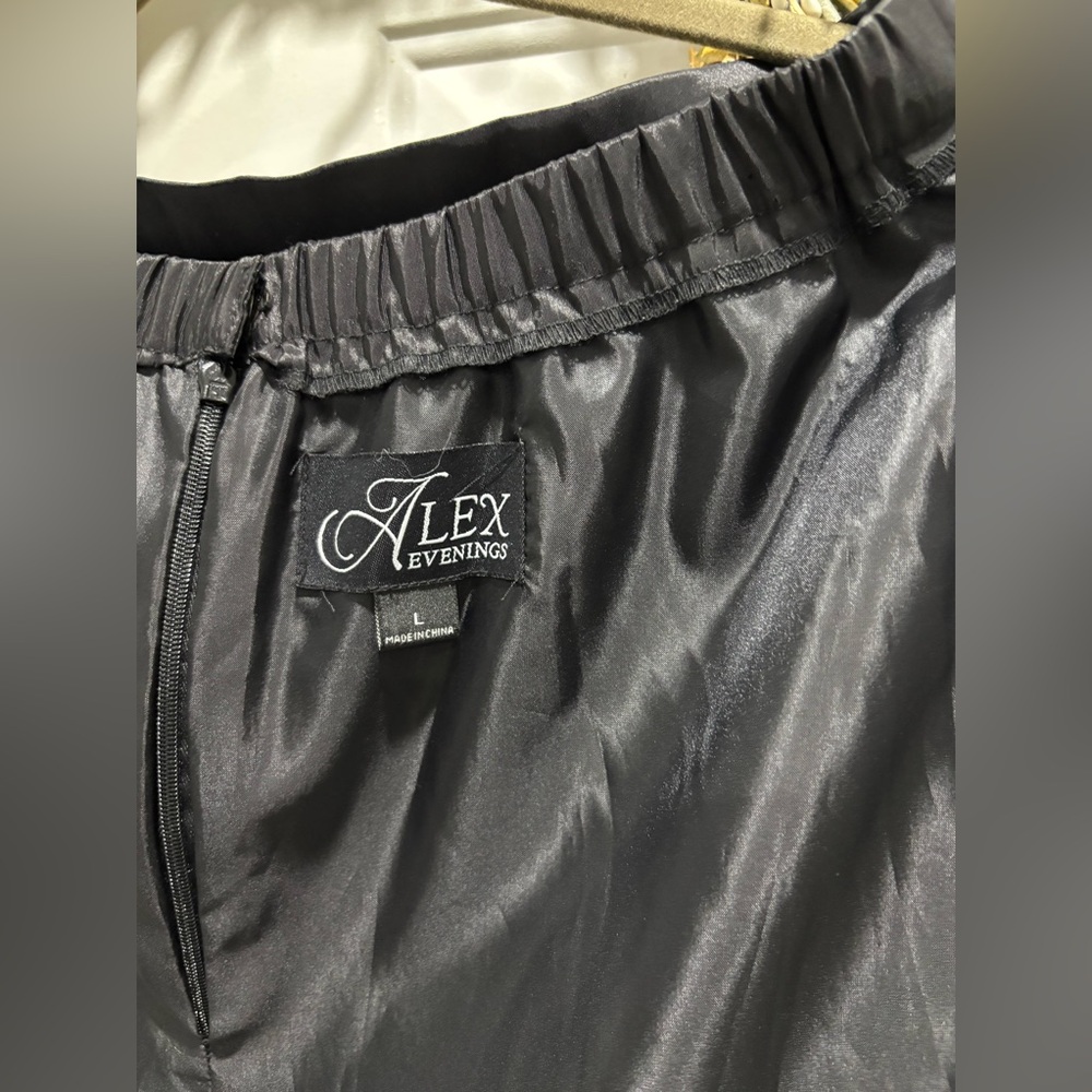 Elegant Black Maxi Skirt by Alex Evenings - Picture 9 of 9